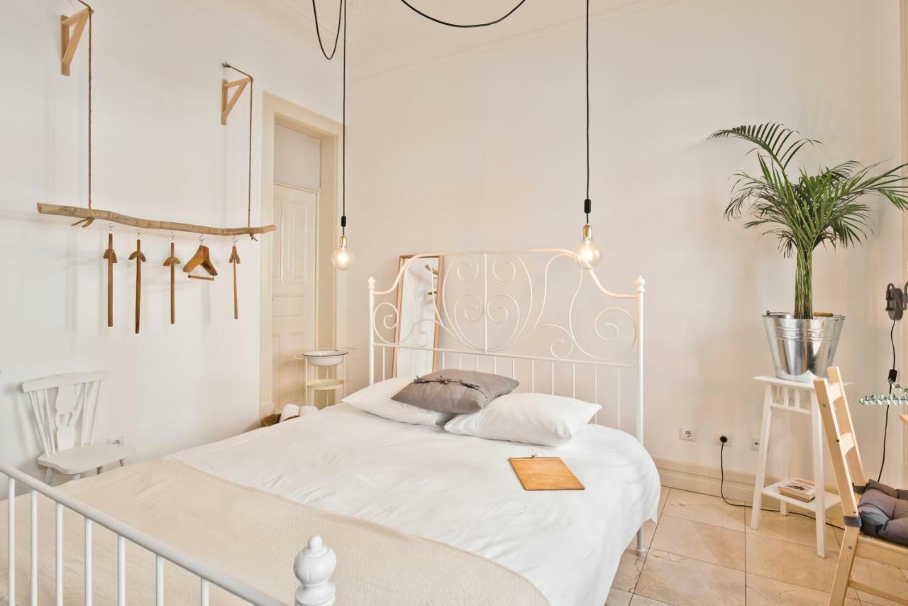 Alma Nossa Guest House Lisbon Luaran gambar
